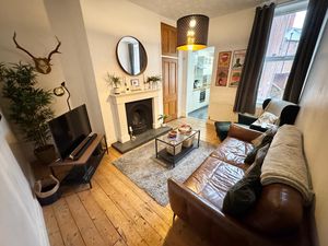 Photo 8- click for photo gallery